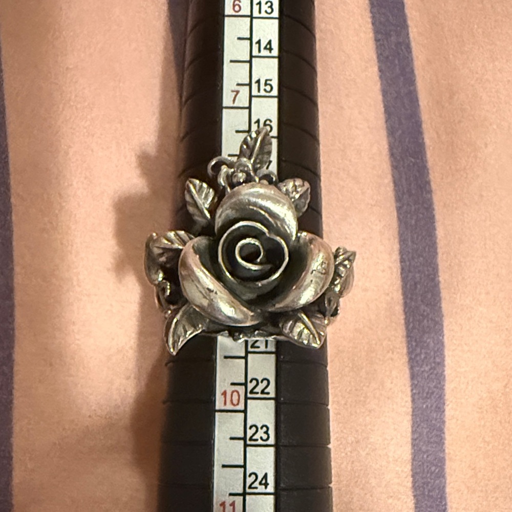 Rare Artisan vintage Sterling Silver stamped Rose Ring size 9 - NOS